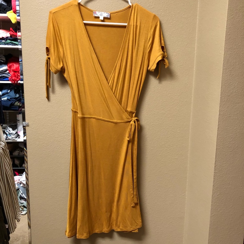 Pink Rose wrap around dress size XS